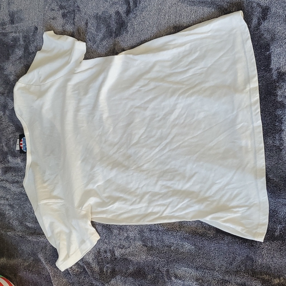 Saturday Tee - Picture 3 of 3
